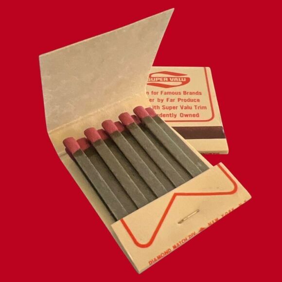 2 Vintage Super Value Georcery Store Matchbooks Unstruck “Famous Brands” - Picture 2 of 2